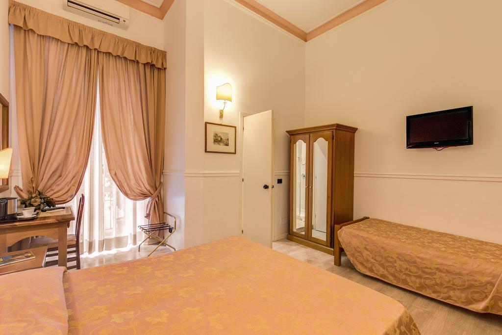 Hotel Martini Róma Szoba fotó