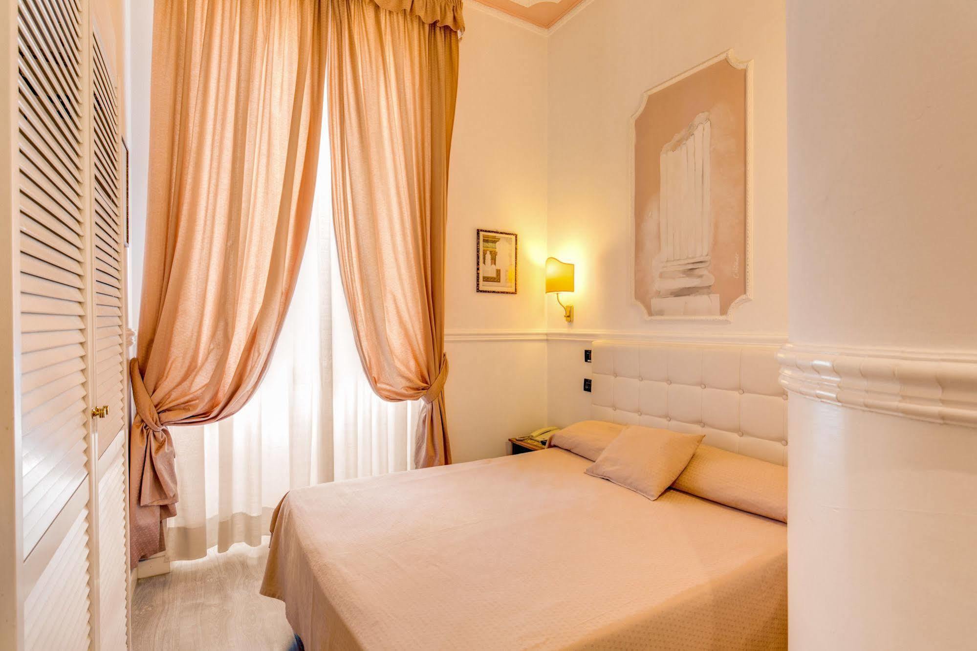 Hotel Martini Róma Kültér fotó