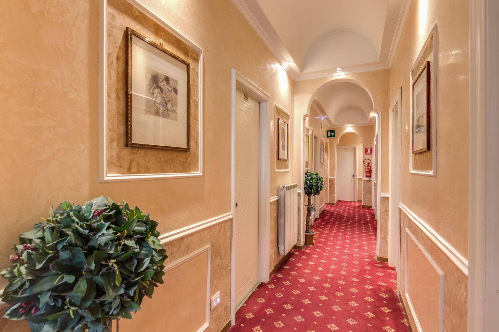 Hotel Martini Róma Kültér fotó